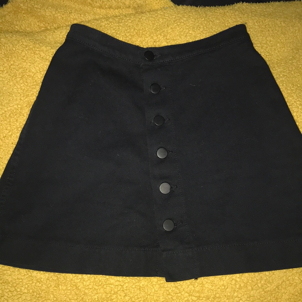 american apparel black denim skirt!
